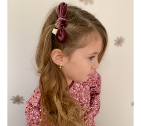 Your Little Miss Haarelastiekjes met ronde strik Gwen - plum velvet Your Little Miss Haarelastiekjes met ronde strik Gwen - plum velvet