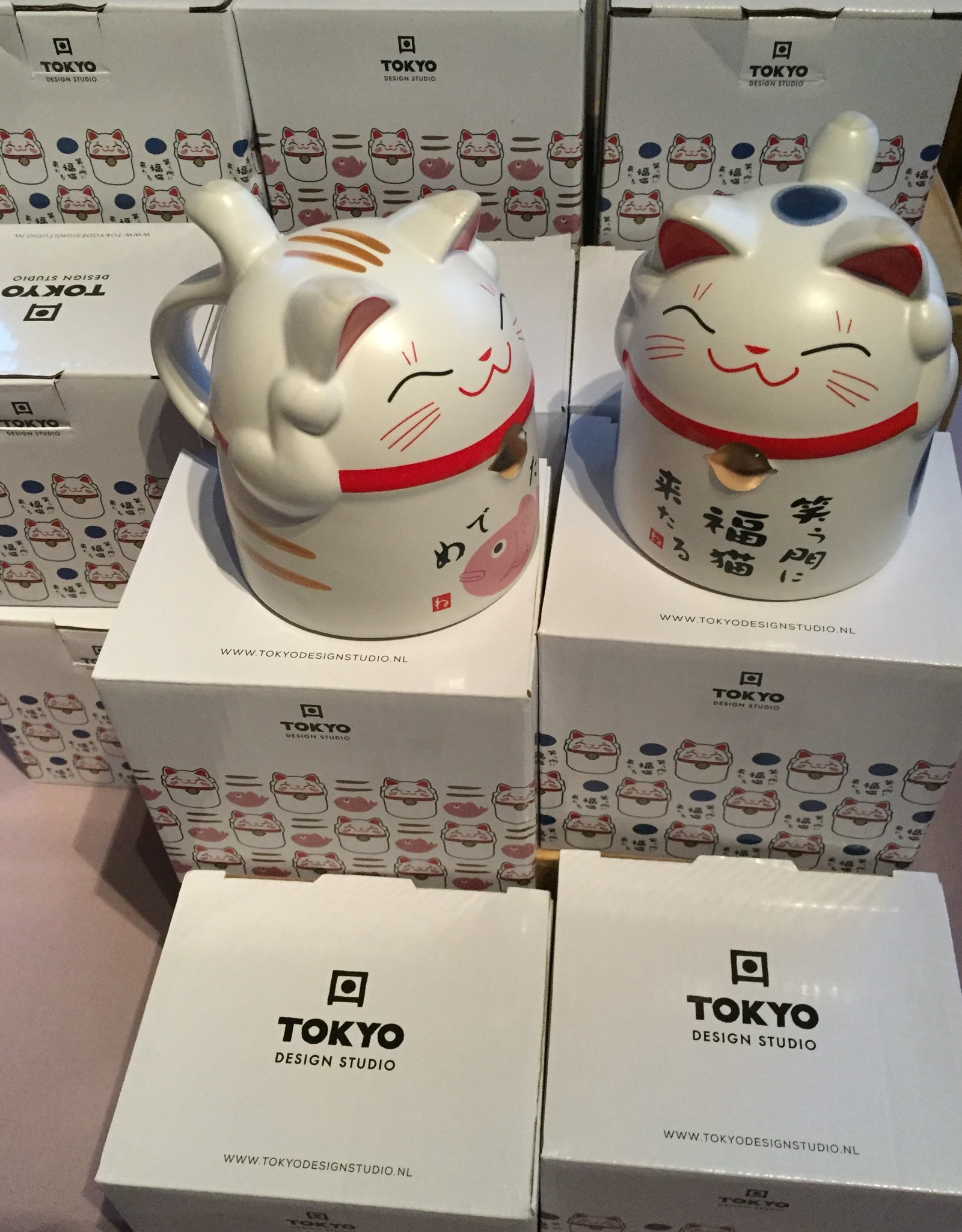 Tokyo Design Studio Lucky Cat mok roze