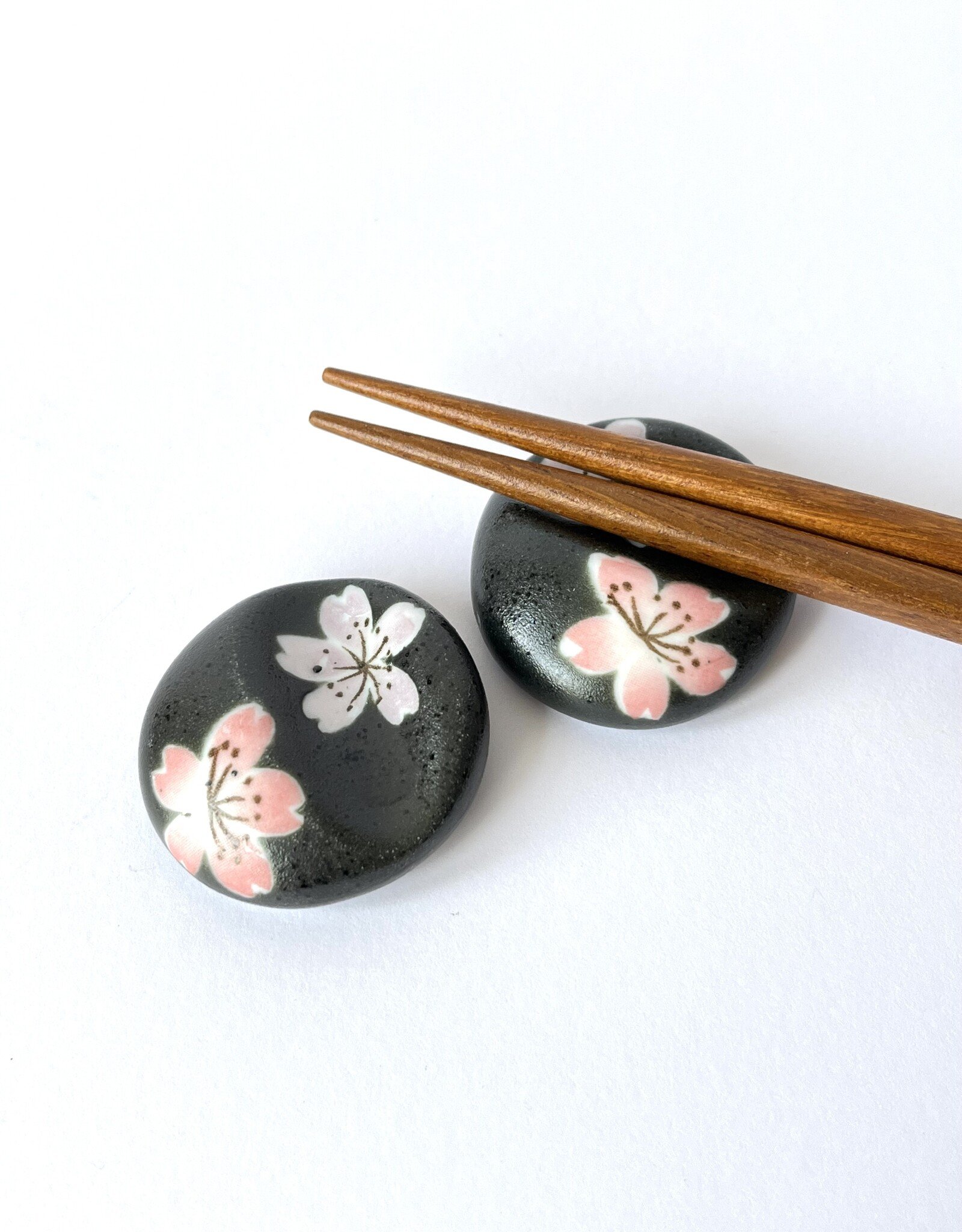 Tokyo Design Studio Chopsticks coaster Sakura black