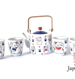 Tokyo Design Studio Lucky cat tea set giftbox