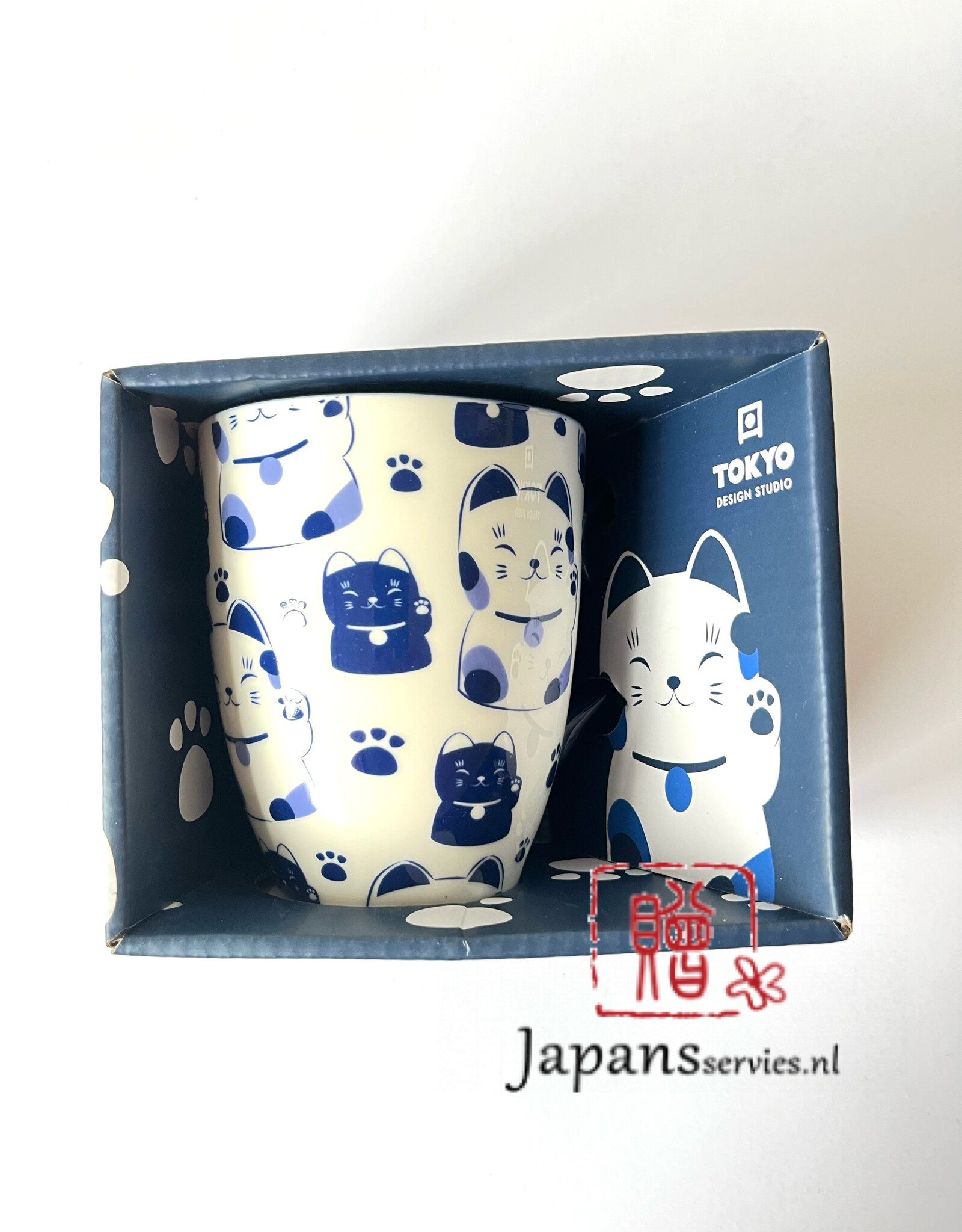 Tokyo Design Studio Japanse mok met blauwe en witte Lucky cats