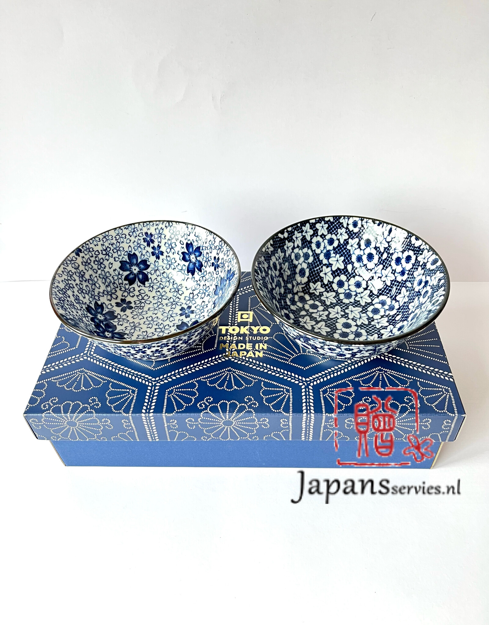 Tokyo Design Studio Blauwe kommen giftset met sakura