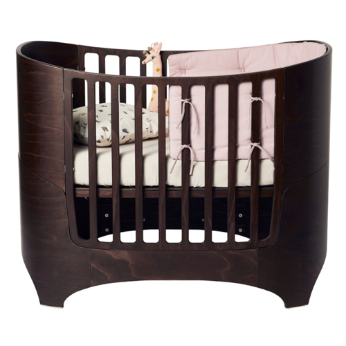 Leander Babybett mit Junior-kit in walnuss Leander Babybett mit Junior-kit in walnuss
