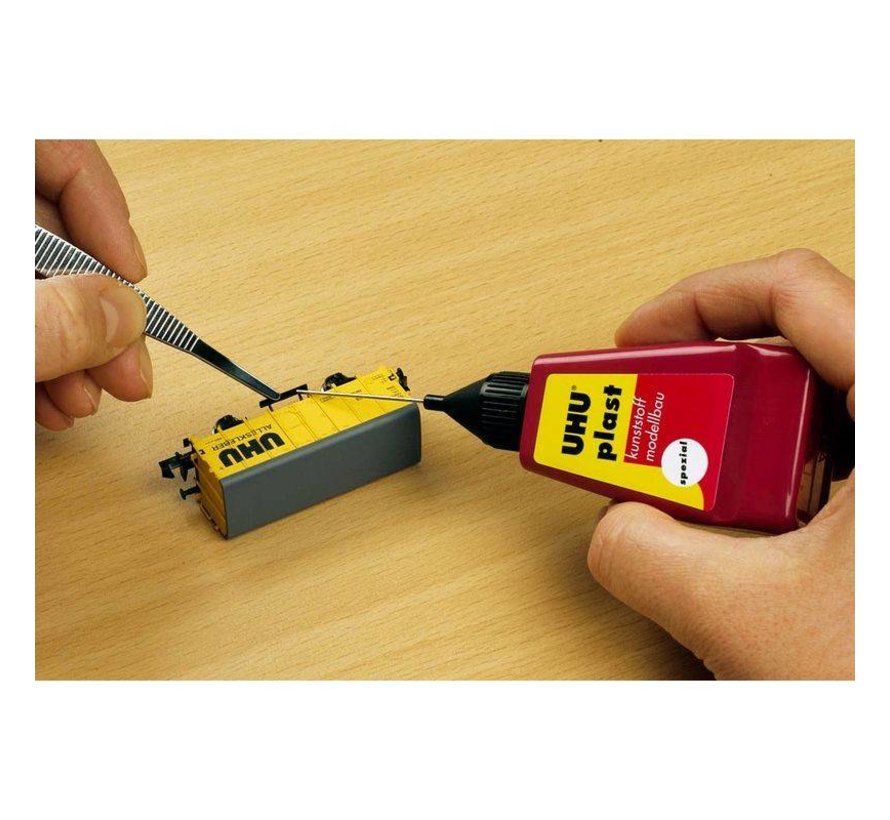 UHU Plast Special Plastic Glue 45880 Scenery BV