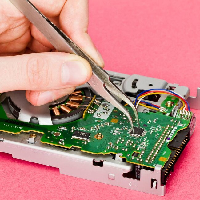 Vallejo #7 Stainless steel tweezers - pincet gebogen punt - Vallejo Tools - T12004