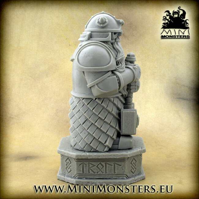 Mini Monsters Mini Monsters Dwarf Warrior Statue - MM-0017