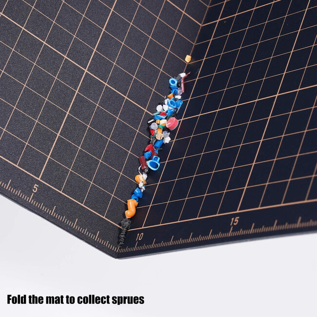 Madworks A2 Foldable Cutting Mat - Black-White - MH-28