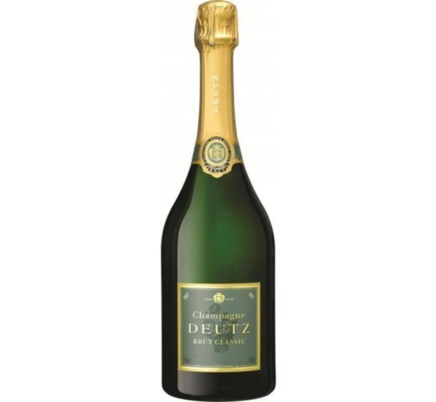 Deutz Champagne Brut Classic in Giftbox with 2 glasses