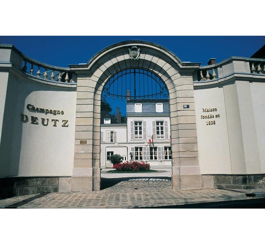 Deutz Champagne Brut Classic in Giftbox with 2 glasses