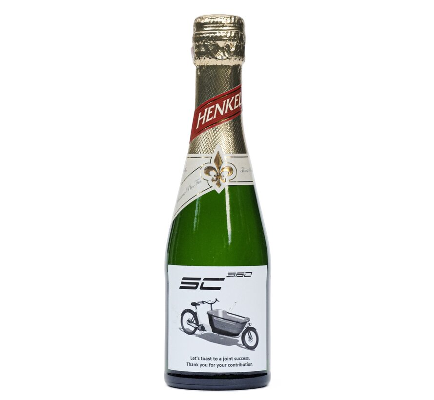 Henkell Trocken sekt piccolo met eigen etiket