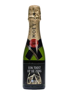 Mini Moët & Chandon met eigen etiket