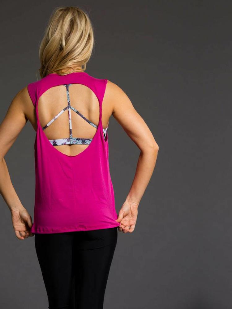 onzie twist back top