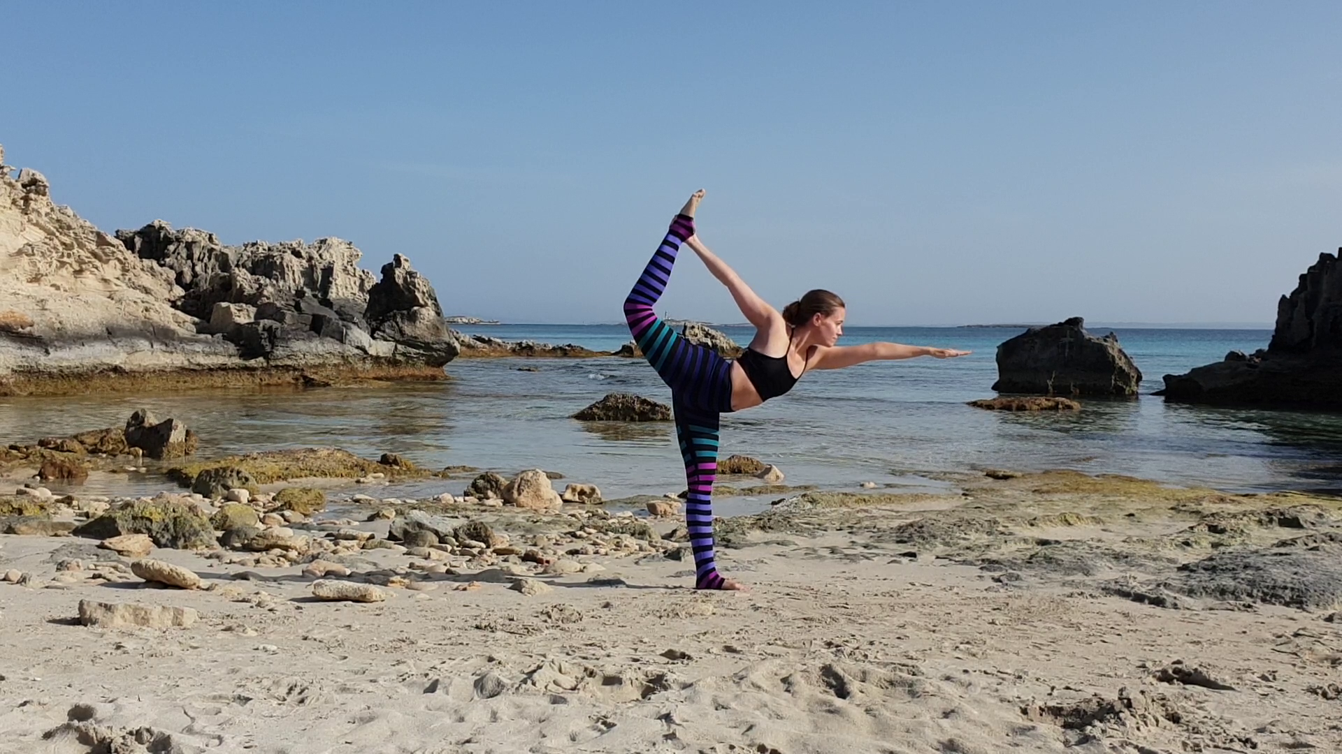 Yoga Blog  What is bikram yoga? - YogaHabits