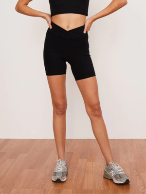 Wolven Yoga Shorts  Sustainably made of recycled plastic - YogaHabits