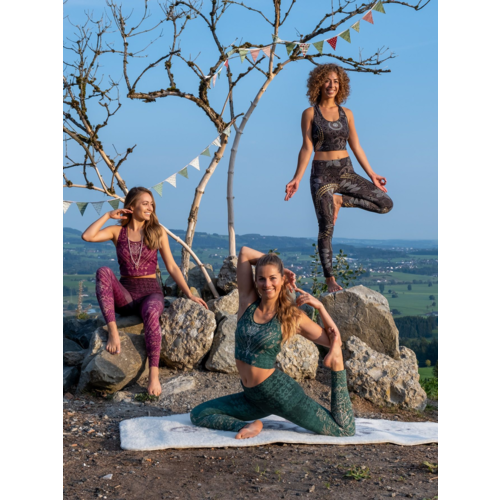 The Spirit of Om Spirit of Om - Yoga Leggings - Maui Black Nature