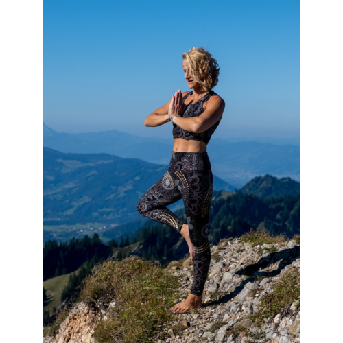 The Spirit of Om Spirit of Om - Yoga Leggings - Maui Black Nature