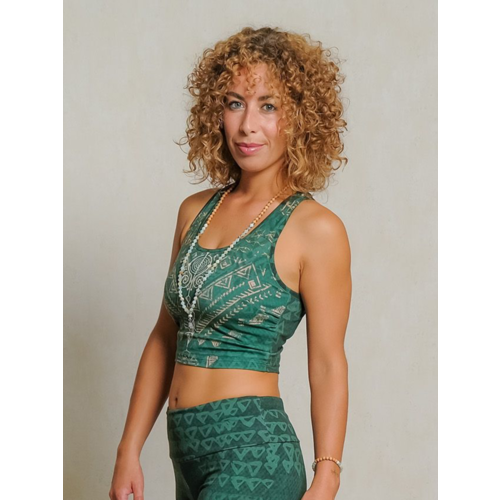 Sustainable Yoga Wear  The Spirit of Om - Yoga Bra Maui Black Nature -  YogaHabits