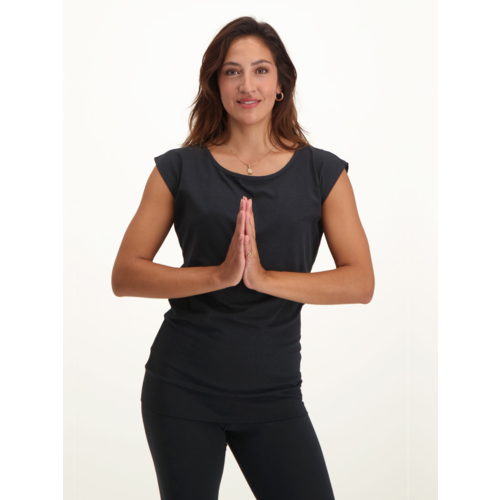 Urban Goddess Urban Goddess Asana Yoga Tee – Urban Black