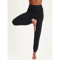 Ojas Yoga Broek – Urban Black – (S/M/L)