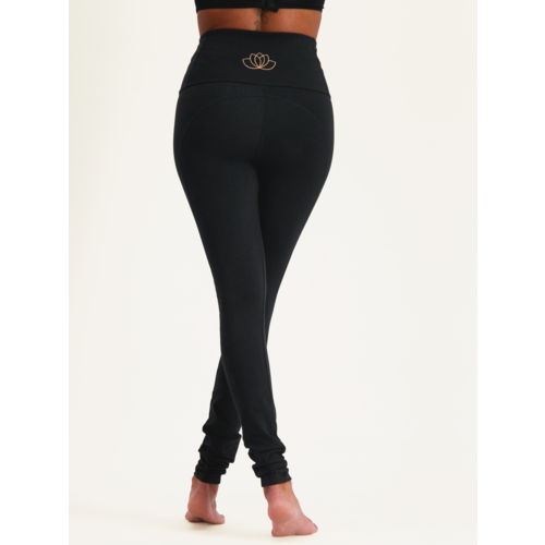 Urban Goddess Surya Dry Fit Yoga Leggings – Urban Black (XS/S/M/XL)