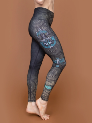 Funky Simplicity - Sustainable Yoga Clothing in Cotton with prints -  YogaHabits