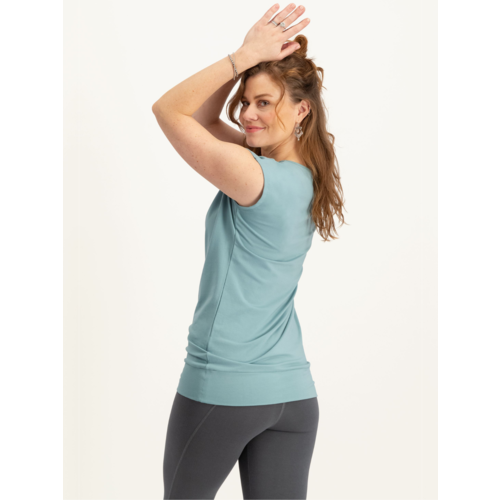 Urban Goddess Urban Goddess Asana Yoga Tee – Emerald