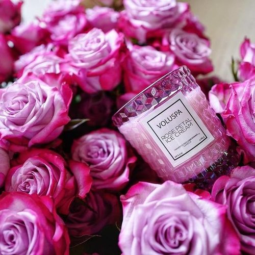 Voluspa Roses collection