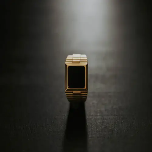 Steel & Barnett Hudson Gemstone Ring 18K Gold/Black Onyx