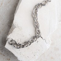 Mia Snake Chain Necklace