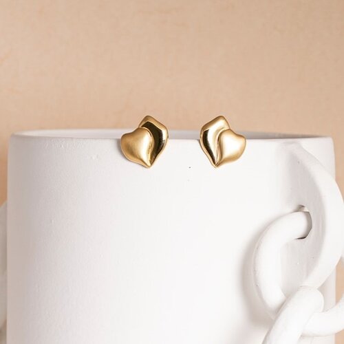 Souvenirs de pomme Rosa gold short earrings Souvenirs de pomme Rosa gold short earrings