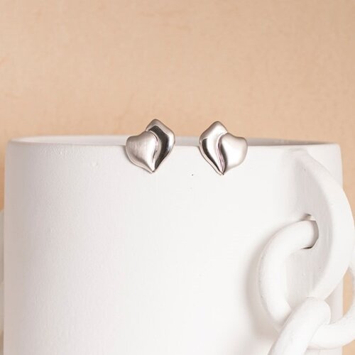 Souvenirs de pomme Rosa silver short earrings Souvenirs de pomme Rosa silver short earrings