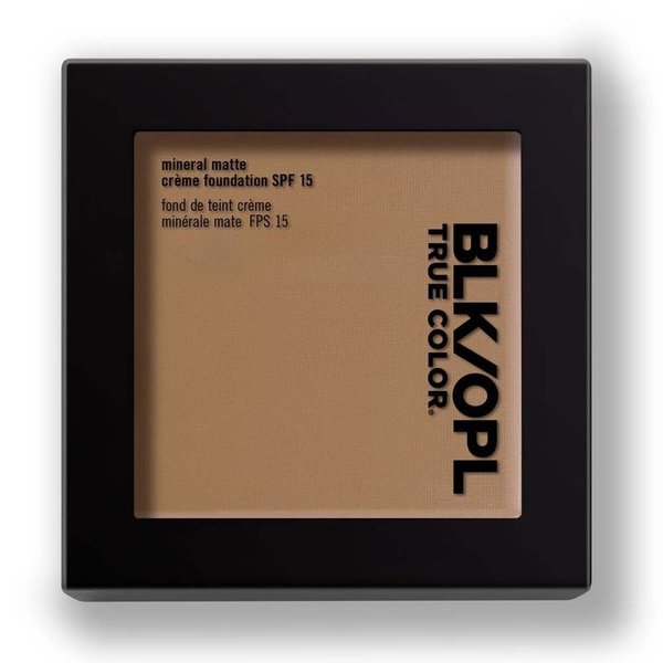 Black Opal Black Opal - Veelzijdige, bekroonde foundation - Vlekkeloze, matte finish met satijn effect - Aanpasbare kleur met Shade IDª technologie