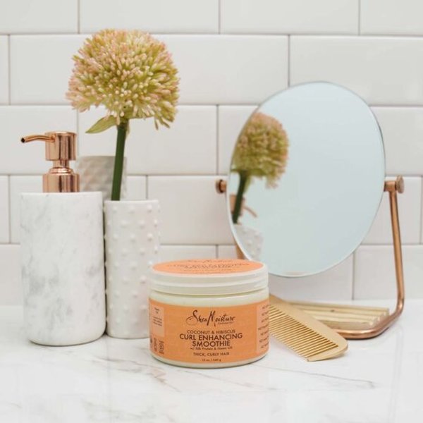 Shea Moisture Shea Moisture - Krulcreme – Hydrateert intens en voorkomt pluis – Geeft glans en veerkracht aan krullen – Geschikt voor dagelijks gebruik – 326g