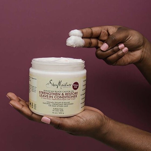 Shea Moisture JAMAICAN BLACK CASTOR OIL STRENGTHEN & RESTORE LEAVE-IN CONDITIONER  (454g)