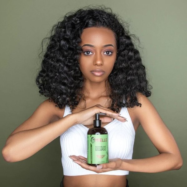 Mielle Mielle - Voedende Shampoo - Reinigt En Beschermt Het Haar - Bevordert Sterkere, Gezondere Lokken - Alle Haartypes - 355ml