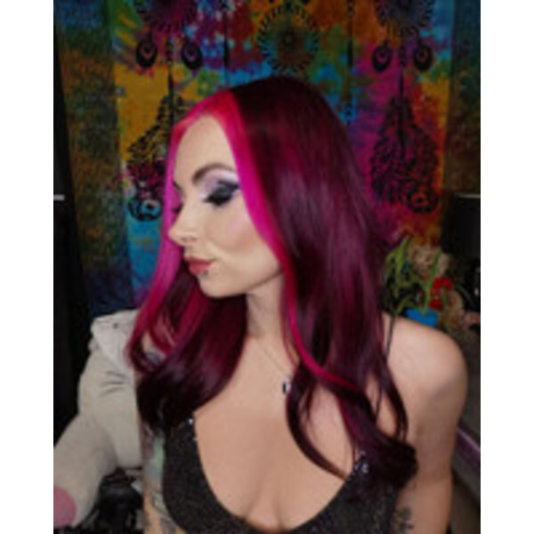 Crazy Color Crazy Color - Haarverf - Geeft diepe bordeauxrode tint - Semi-permanent zonder ontwikkelaar - Laat haar zacht en glanzend achter - 100ml