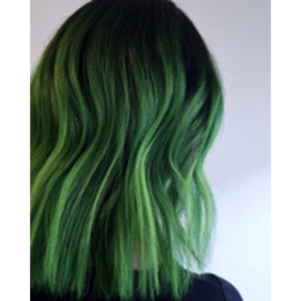 Crazy Color Crazy Color - Haarkleur Forest Green – Geeft diepe bosgroene tint – Voedt met natuurlijke olien – Eenvoudig aan te brengen – 100ml