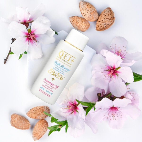QEI+ Paris QEI+ Paris Baby Moisturizing Oil – Sweet Almond Softening & Nourishing Care 250ml