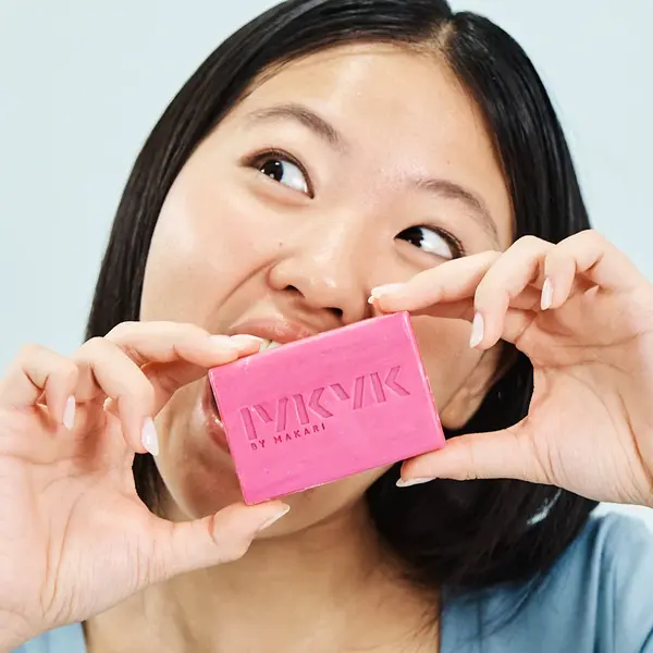 Makari Makari IYKYK Reinigingszeep met Niacinamide voor porieverfijning & egale teint – 100g