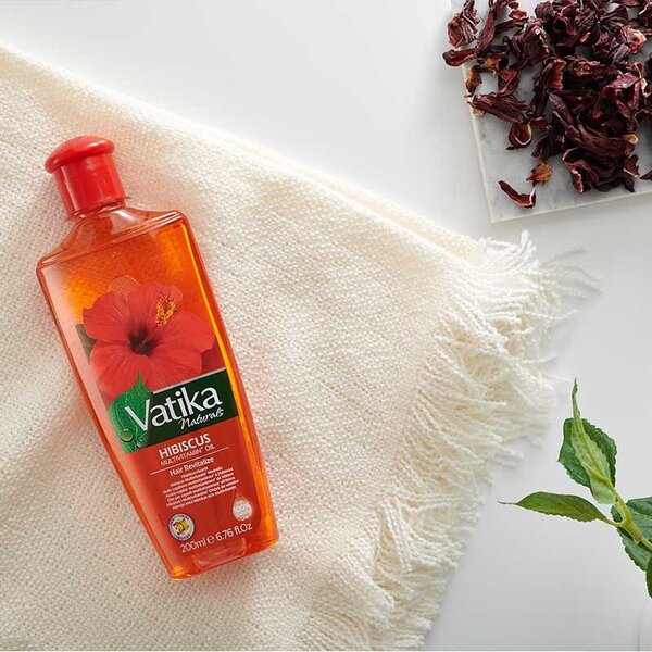 Dabur Vatika Vatika Naturals Multivitamin Hibiscus Hair Oil with vitamin complex for shiny hair 200ml