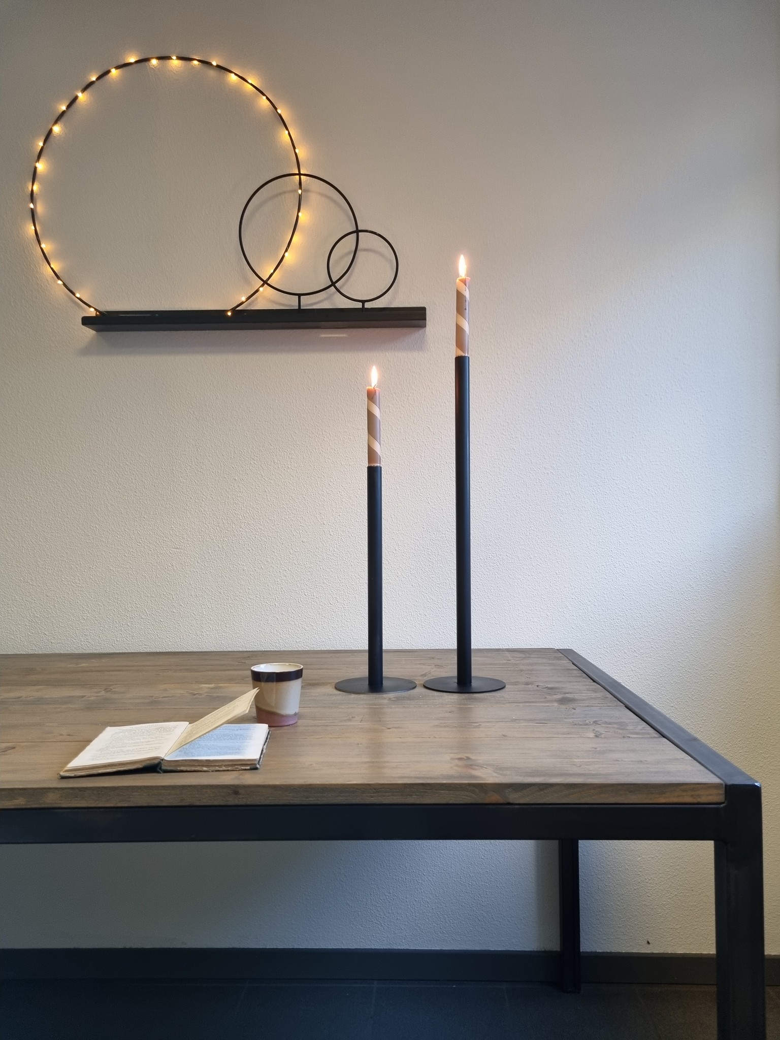 Stoer Metaal black metal candlestick Dil