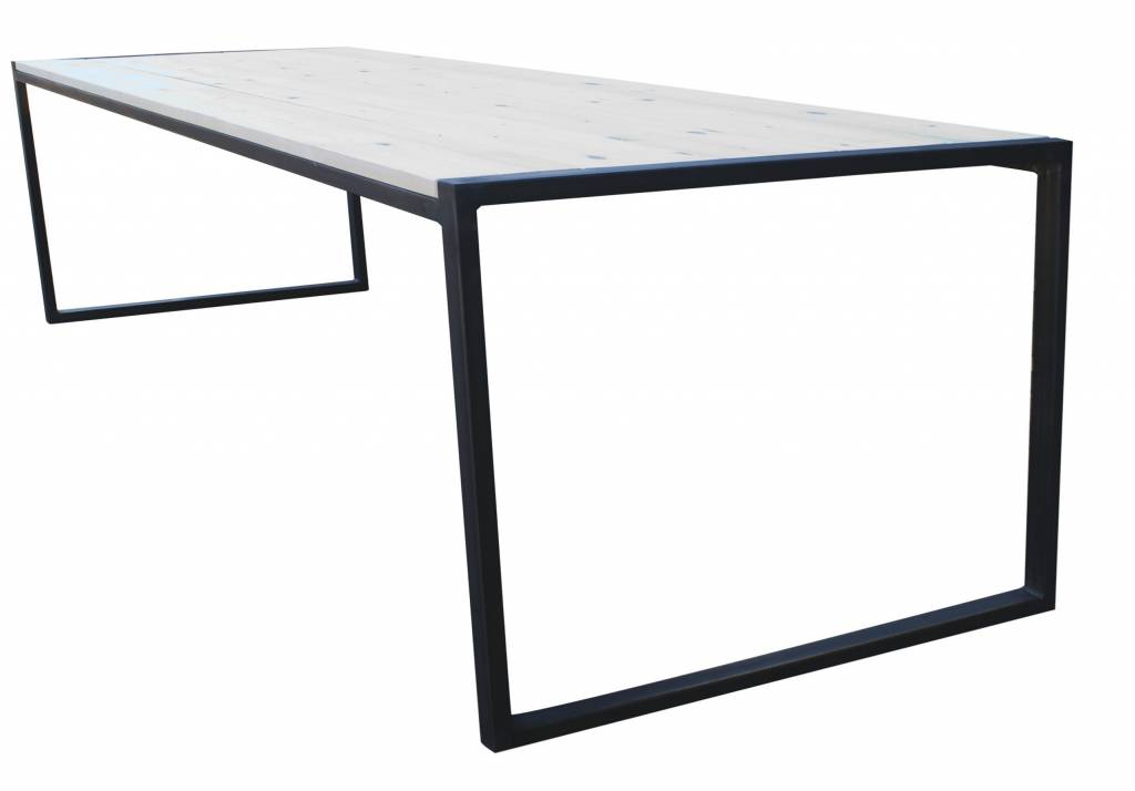 Stoer Metaal dining table with wooden scaffolding sheet