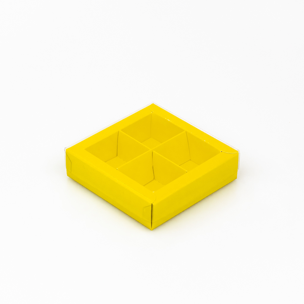 Yellow square window box with interior for 4 chocolates - 75*75*25 mm - 40 pieces