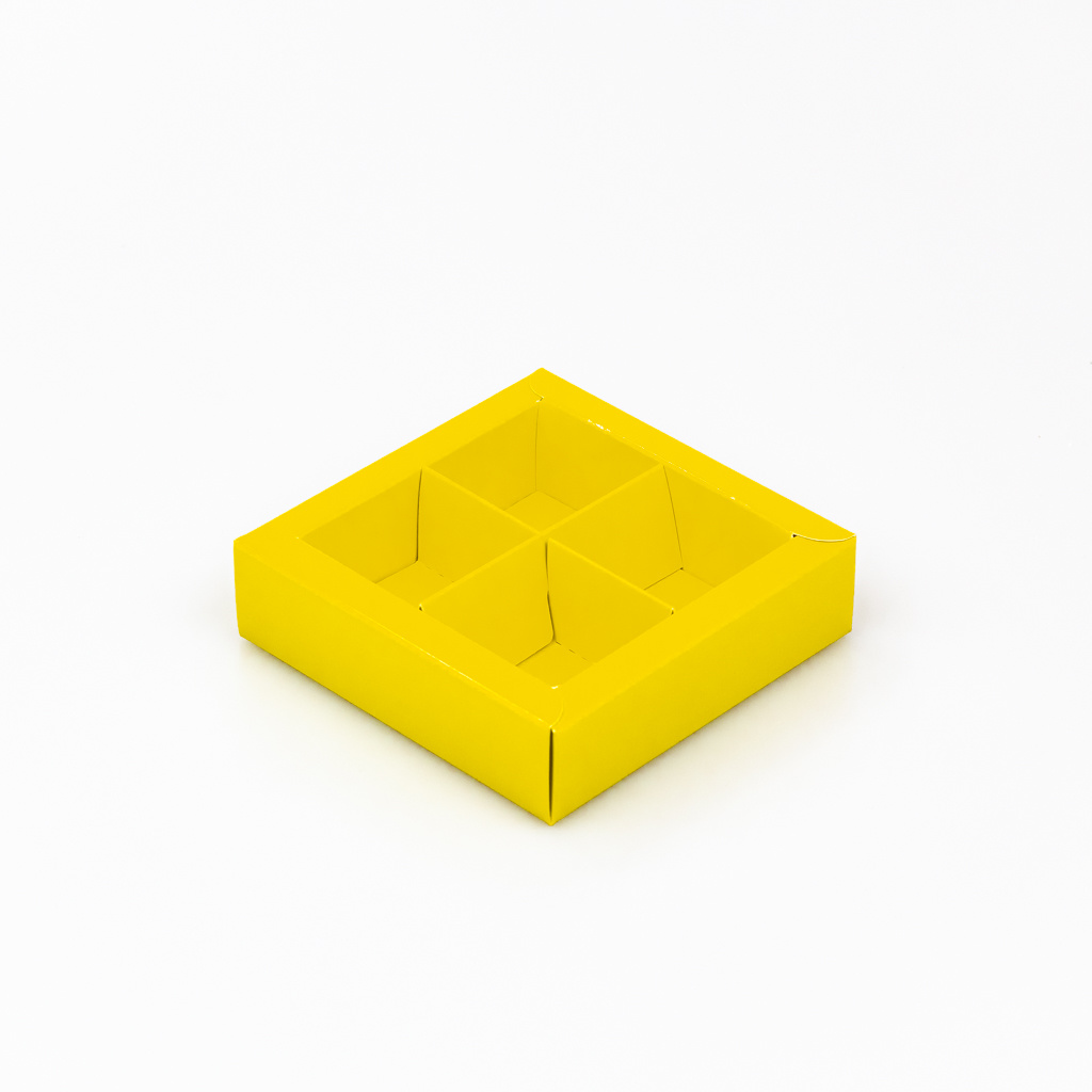 Boîte jaune carré avec interiéur pour 4 pralines - 75*75*25 mm - 40 pièces
