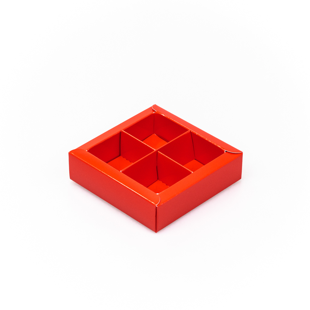 Caja cuadrado rojo con interior por 4 bombones - 75*75*25 mm - 30 unidades