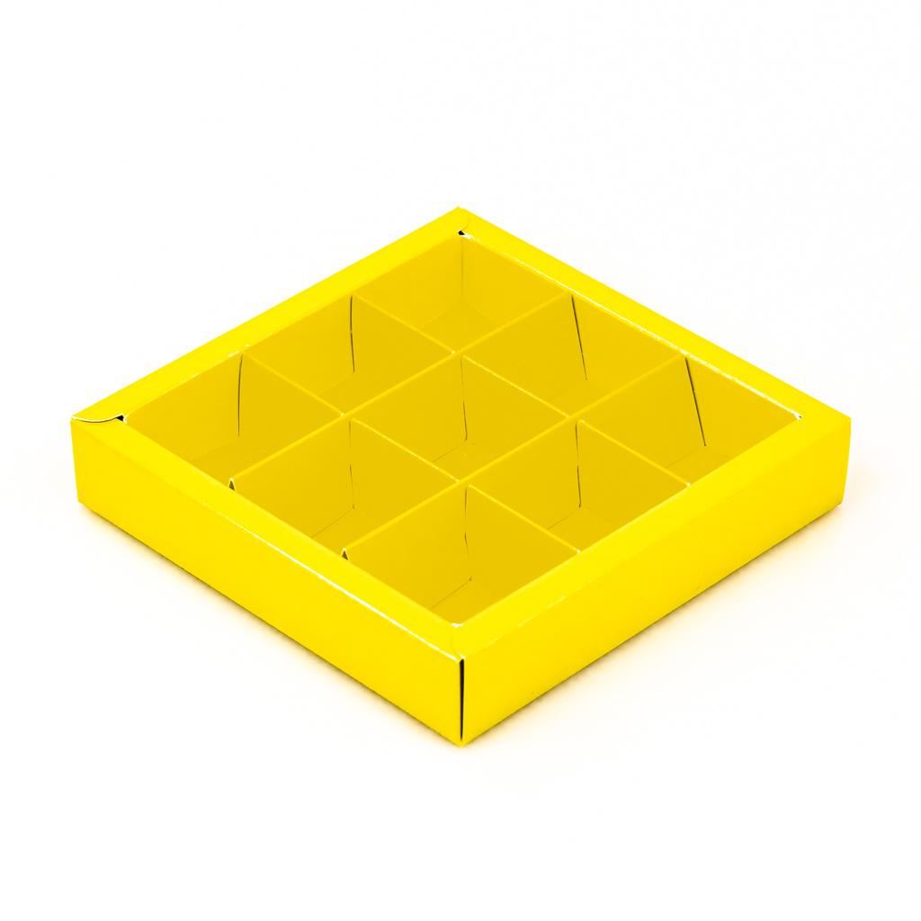 Vierkant doosje geel met vakverdeling voor 9 bonbons - 115*115*25 mm - 40 stuks