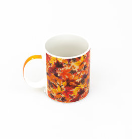 Autumn fruit tasse