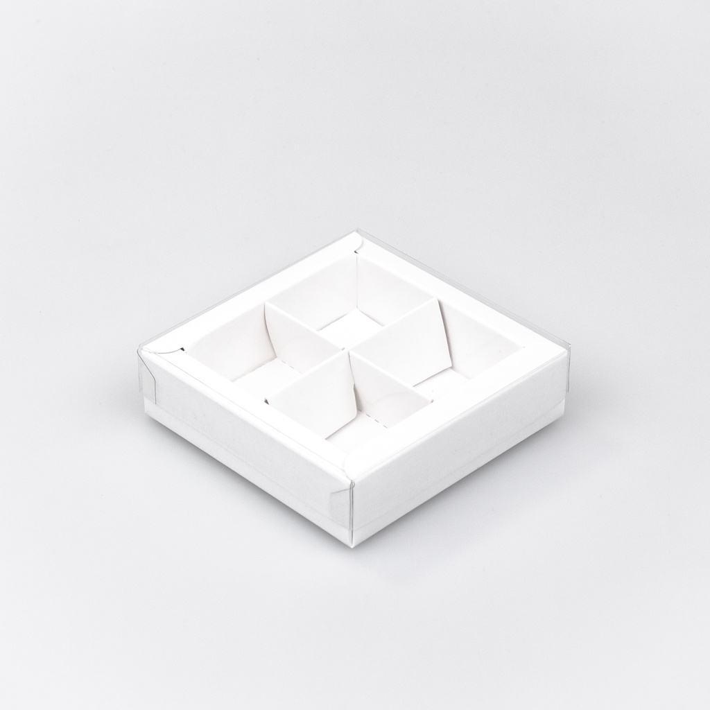 White square window box with interior for 4 chocolates - 75*75*25 mm - 80 pieces