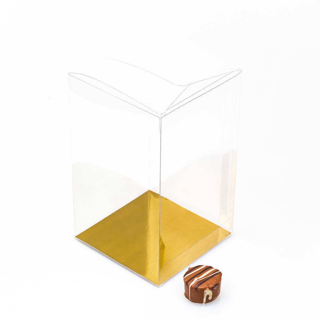 Transparant Boxes with gold carton