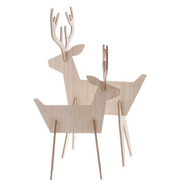 Wooden deer deco